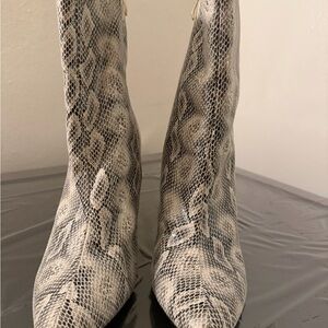 Fashion Nova Black and Gray Snakeskin Heeled Boots